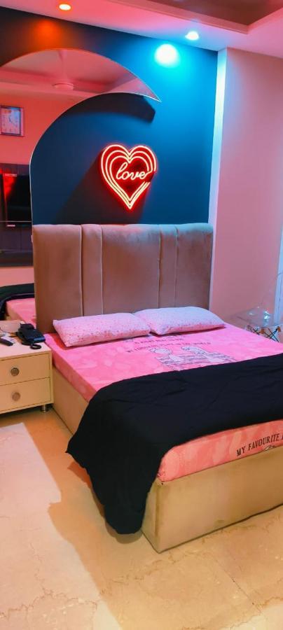 Vinanda Home Stay Нью-Дели Экстерьер фото