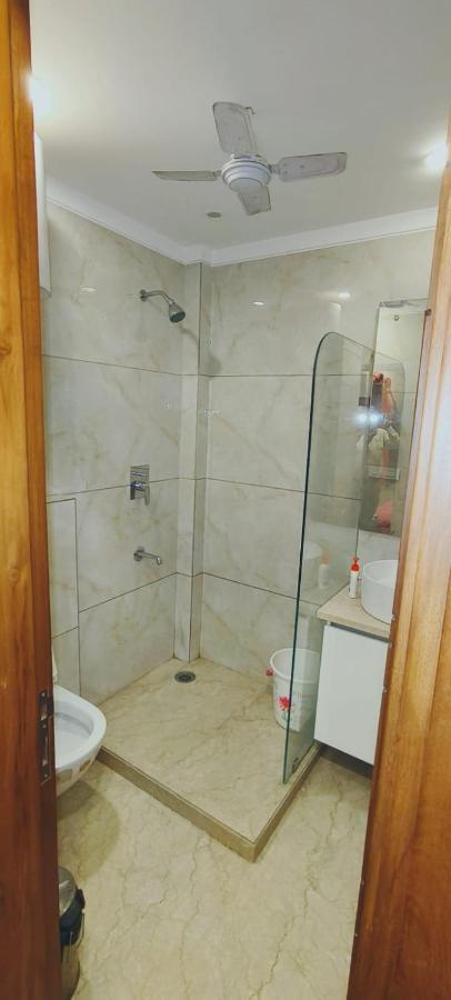 Vinanda Home Stay Нью-Дели Экстерьер фото